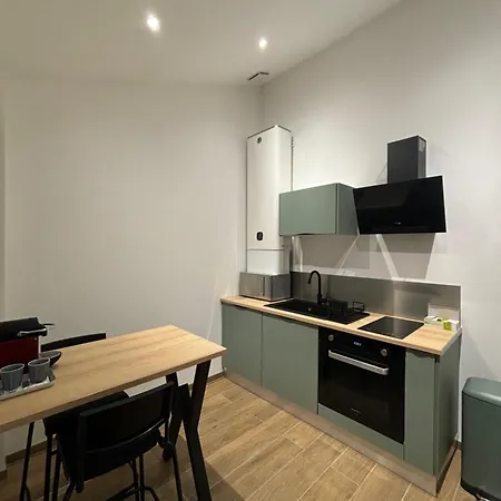Cosy Maisonnette Marche Couvert - Stationnement Gratuit فيشي