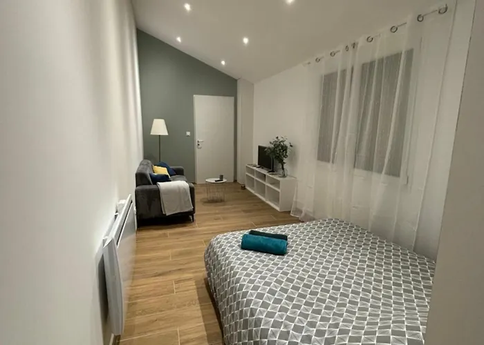 Daire Cosy Maisonnette Marche Couvert - Stationnement Gratuit *